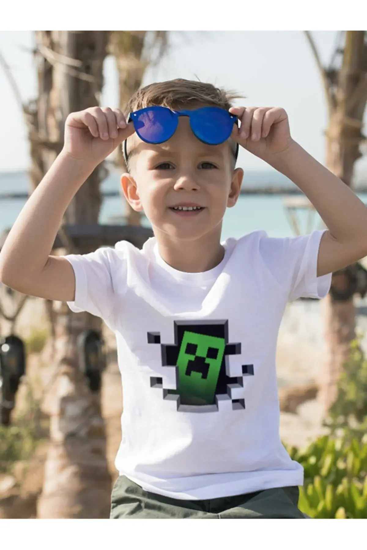 Детска бела маица со Creeper принт
