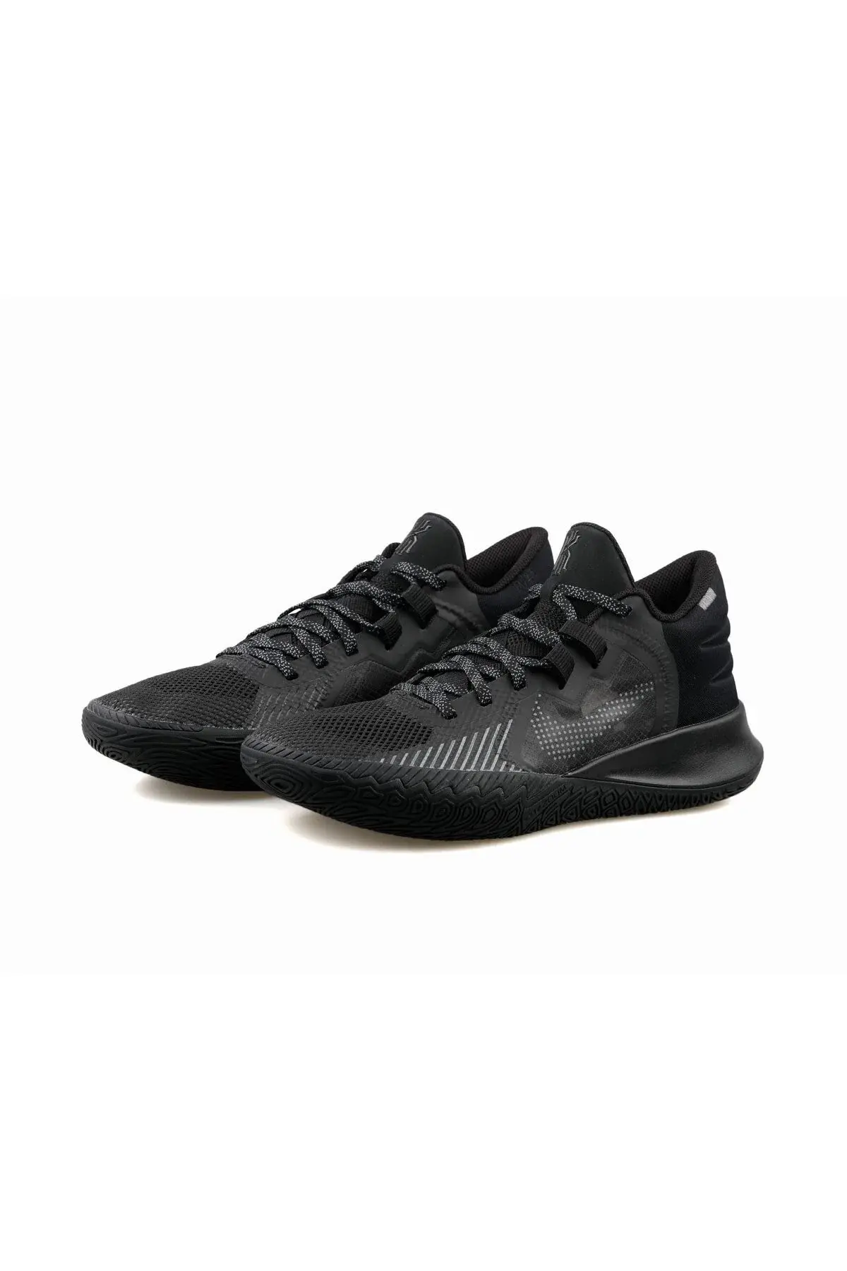 Kyrie Flytrap V Nba машки црни кошаркарски патики (ПРЕПОРАЧУВАМ ДА КУПИТЕ ДВА БРОЈА ПОГОЛЕМИ)