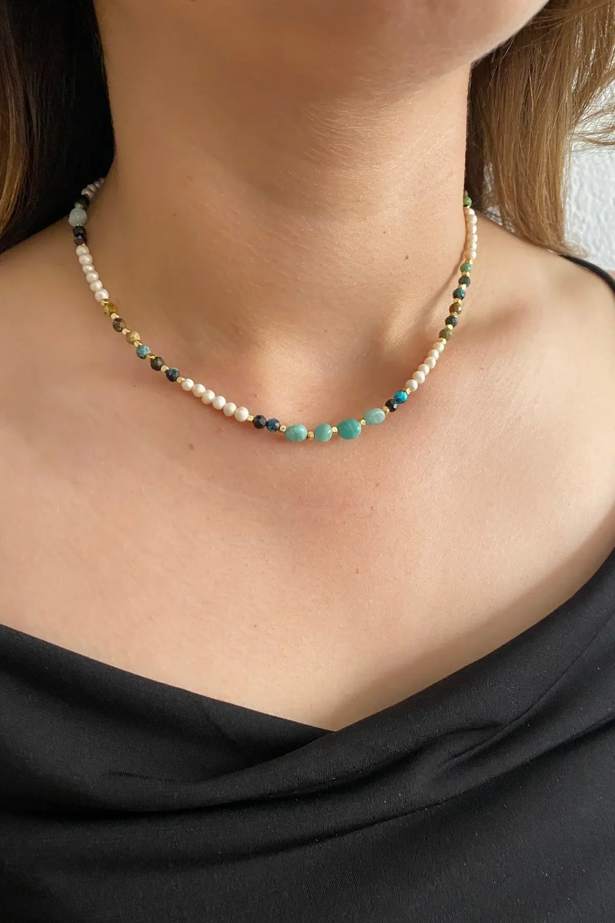 Prehnite Chrysocolla и Aquamarine ѓердан од природни камења и Majorica бисери рачна изработка