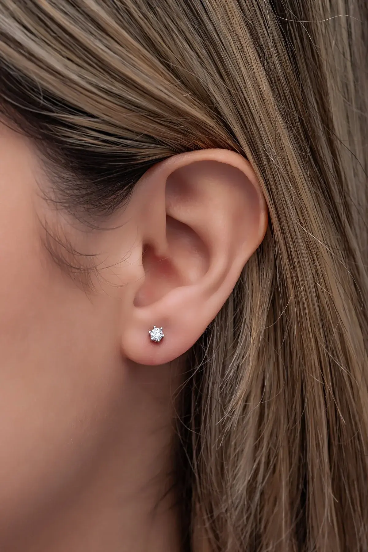 Обетки со еден камен 3 mm, 6 краци, сребро 925